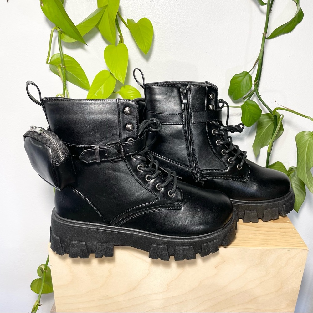 Nine West black platform combat moto boots festival vibes!